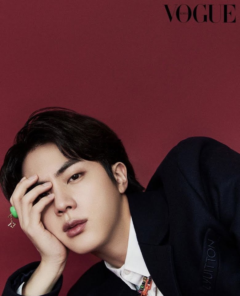 BTS' Hyung Jin Stuns As The Showstopper Of The Louis Vuitton Fall