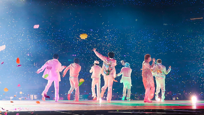 BTS: Choáng với doanh thu rạp cao nhất thế giới của ‘Permission To Dance On Stage Seoul’