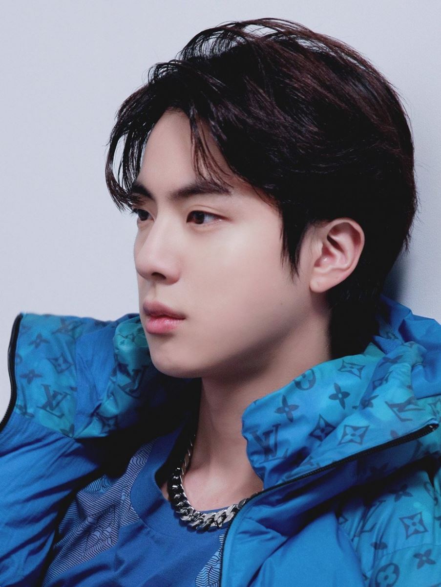 BTS, Jin, Jin MBTI, Jin thích ở nhà, Jin ở nhà là tội ác, Jin 2022, Jin cute, Jin handsome, Jin cool, Jin sexy, Jin photoshoot, Jin magazine, Jungkook, Jimin, V BTS