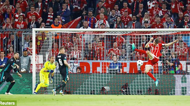 Bayern Munich 1-2 Real Madrid: Dứt điểm siêu tệ, Bayern trả giá cực đắt