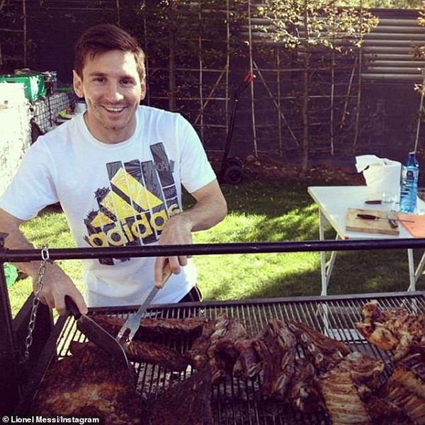 Messi phong độ cao, Messi tỏa sáng Tottenham vs Barcelona, Tottenham vs Barcelona, Champions League, Messi ghi bàn, chế độ dinh dưỡng, bí quyết của Messi