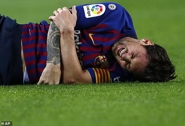 Video clip Barcelona 4-2 Sevilla, kết quả Barcelona vs Sevilla, Barcelona vs Sevilla, Messi chấn thương, Messi nghỉ thi đấu, tổn thất