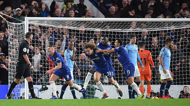 ĐIỂM NHẤN Chelsea 2-0 Man City: Pep thua Sarri, Man City thiệt đơn thiệt kép