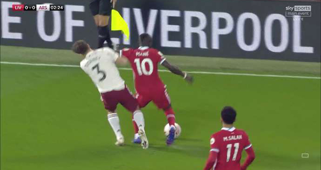 Liverpool 3-1 Arsenal, Liverpool áp đảo Arsenal, Bảng xếp hạng Ngoại hạng Anh, ket qua bong da, kết quả Liverpool vs Arsenal, Mane, Andy Robertson, Diogo Jota, BXH Anh