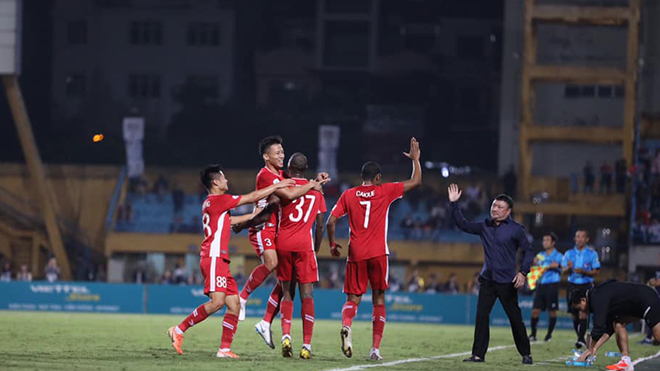 Cuộc đua vô địch V-League 2020: Viettel củng cố ngôi đầu, Sài Gòn tiếp tục hụt hơi