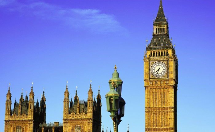 Tháp đồng hồ Big Ben sắp lộ diện sau hơn 3 năm trùng tu