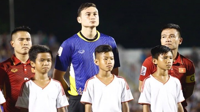 Việt Nam 0 – 0 Jordan: Văn Lâm tốt nhất, Công Phượng mờ nhạt