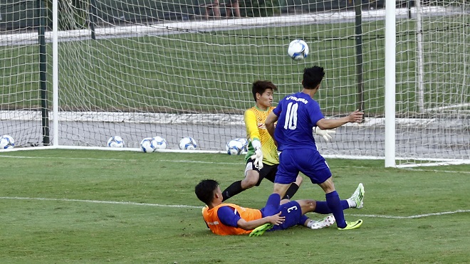 Công Phượng bỏ lỡ cơ hội, lứa U20 ghi bàn trong buổi đấu tập của U22 Việt Nam