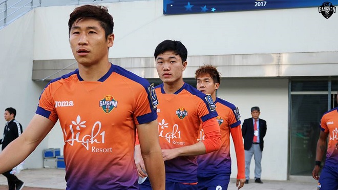 Đàn anh tại Gangwon FC mừng ra mặt khi chạm trán Xuân Trường