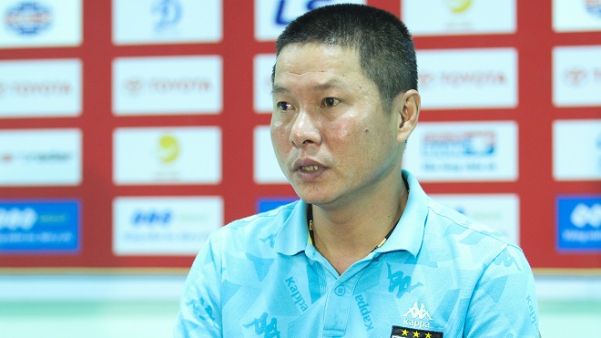 HLV Chu Đình Nghiêm: 'Nếu là trọng tài nội, Hà Nội FC chưa chắc đã có phạt đền'