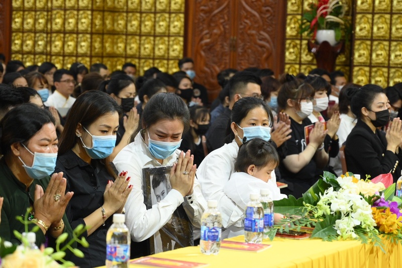 Vân Quang Long mất, Vân Quang Long mất qua đời, vợ Vân Quang Long, cha mẹ Vân Quang Long, vợ Vân Quang Long là ai, vợ đầu Vân Quang Long, Linh Lan, Linh Lan là ai, Linh Lan Vân Quang Long