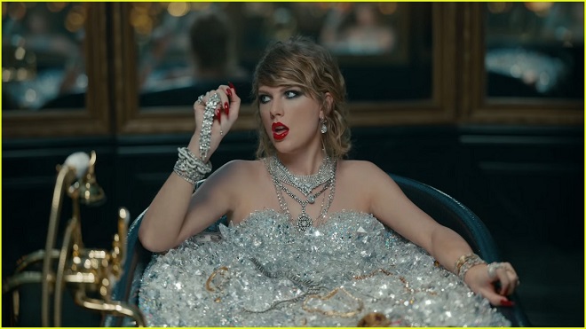 Tại sao 'Look What You Made Me Do' của Taylor Swift 'hot'?