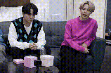 BTS, Suga, Suga BTS, Jimin, Jimin BTS, Suga Jimin, Jimin Suga, Suga Jimin BTS, Jimin Suga BTS, Jimin Suga tương tác, Suga Jimin troll, khoảnh khắc hay BTS