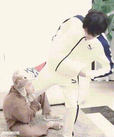 BTS, Suga, Suga BTS, Jimin, Jimin BTS, Suga Jimin, Jimin Suga, Suga Jimin BTS, Jimin Suga BTS, Jimin Suga tương tác, Suga Jimin troll, khoảnh khắc hay BTS
