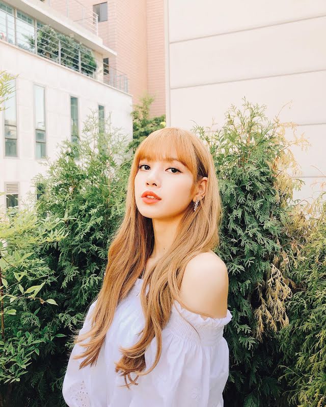 Blackpink, Lisa, Lisa Blackpink, Blackpink Lisa, lisa kiểu tóc, tóc mái Lisa, kiểu tóc Lisa, Lisa gợi cảm, Jennie, Jisoo, Rose, Jennie Blackpink, The Show