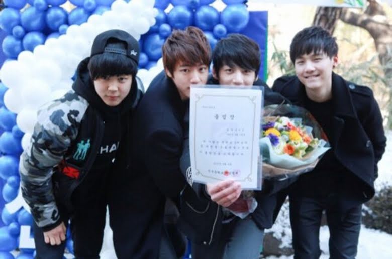 BTS, Jungkook, Jungkook BTS, BTS Jungkook, Suga, Suga BTS, Jin, Jin BTS, Jimin, Jimin BTS, Jungkook ảnh đẹp, Jungkook tốt nghiệp, Jungkook trai đẹp, BTS em út