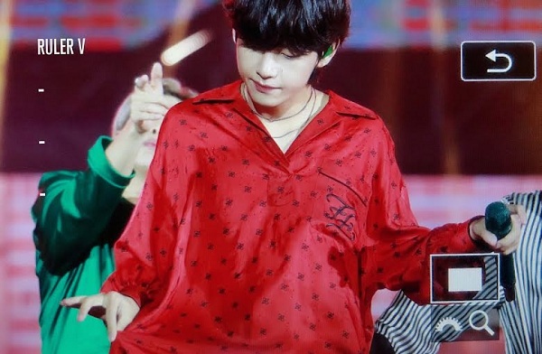 BTS, V BTS, BTS V, V BTS gợi cảm, V BTS sexy, RM, Jin, Jimin, Jungkook, Suga, JHope, Hope, RM BTS, Jin BTS, Jimin BTS, Jungkook BTS, Suga BTS, Jhope BTS, BTS RM, BTS Jin