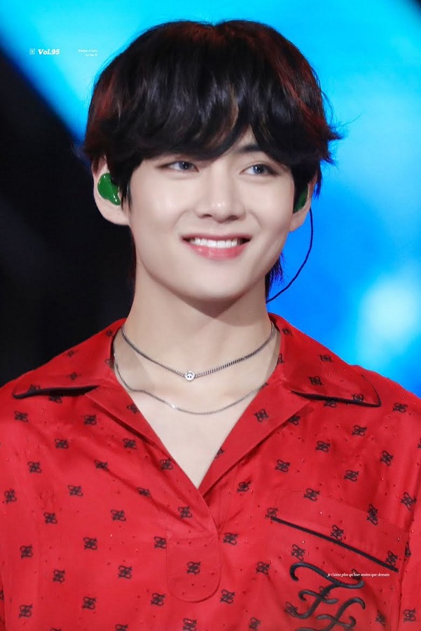 BTS, V BTS, BTS V, V BTS gợi cảm, V BTS sexy, RM, Jin, Jimin, Jungkook, Suga, JHope, Hope, RM BTS, Jin BTS, Jimin BTS, Jungkook BTS, Suga BTS, Jhope BTS, BTS RM, BTS Jin