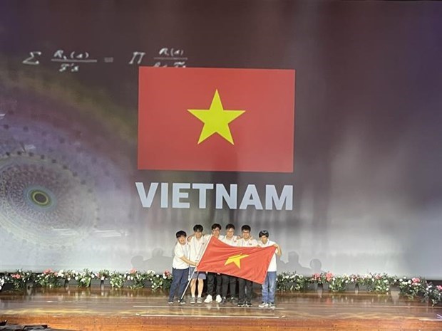 Học sinh Việt Nam đoạt giải tại kỳ thi Olympic Quốc tế. Kỳ thi Olympic Quốc tế