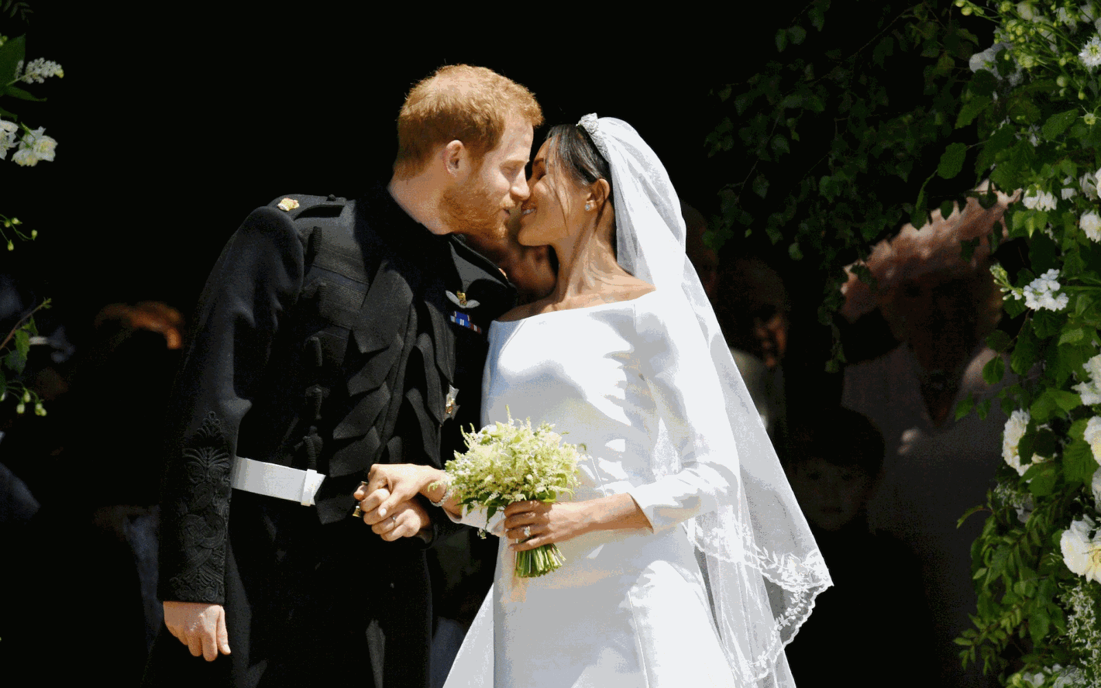TRỰC TIẾP Đám cưới hoàng gia: Hoàng tử Harry và Meghan Markle chính thức thành vợ chồng