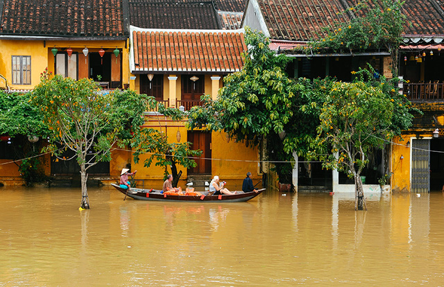 Bão số 6, Tin bão số 6, Cơn bão số 6, Siêu bão Mangkhut, Bão MangKhut, tin bão khẩn cấp, tin bão, tin bão mới nhất, bão mới nhất, siêu bão, dự báo thời tiết, dự báo bão