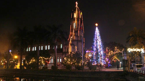  5 nhà thờ lớn đón đêm Giáng sinh lý tưởng nhất của người Hà Nội