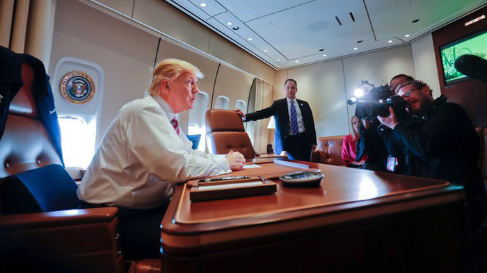 TRỰC TIẾP: Từ Air Force One, Tổng thống Donald Trump 'mong chờ một hội nghị thượng đỉnh rất hiệu quả'