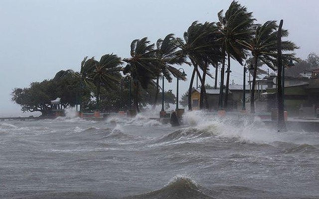 Áp thấp nhiệt đới vào biển Đông và khả năng mạnh thêm thành bão số 8