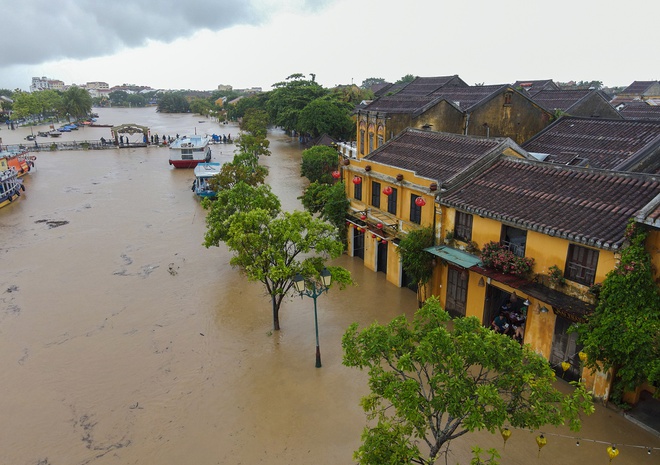 Bão số 10, Tin bão, Tin bão mới nhất, Bao so 10, Tin bao, Tin bao moi nhat, tin bão số 10, tin bao so 10, cơn bão số 10, dự báo thời tiết bão số 10, con bao so 10