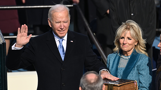 Tân Tổng thống Hoa Kỳ Joe Biden tuyên thệ nhậm chức