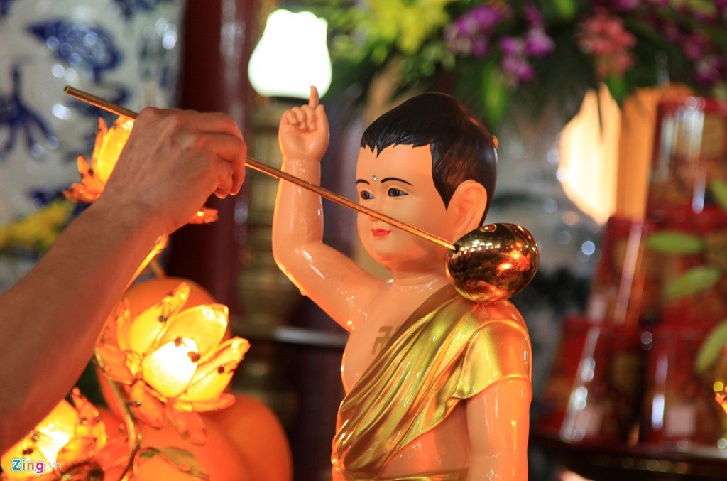 Đại lễ Phật đản: Thực hành nghi lễ tắm Phật thế nào?