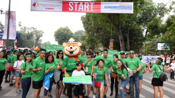 500 nhân viên và đại lý Manulife Việt Nam tham gia cuộc chạy vì trẻ em Hà Nội 2018