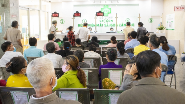 Bệnh viện Mắt Sài Gòn Cần Thơ khai trương Quầy tiếp nhận - thu ngân mới