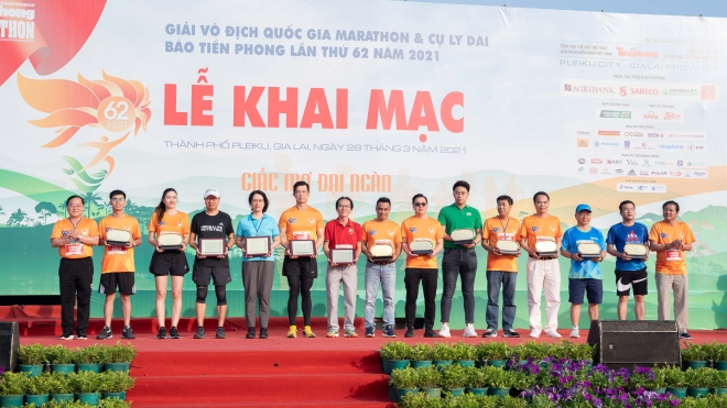 Herbalife Việt Nam hỗ trợ tổ chức Giải Tiền Phong Marathon 2021