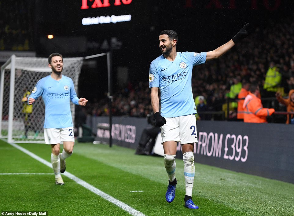 Video clip bàn thắng Watford 1-2 Man City: Mahrez tỏa sáng