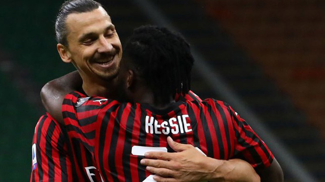 Ibrahimovic: 'Nếu tôi ở đây từ đầu mùa, Milan đã giành Scudetto'