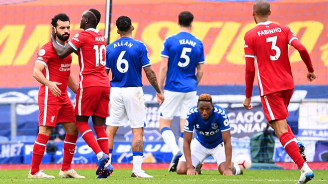 ĐIỂM NHẤN Everton 2-2 Liverpool: Liverpool khổ vì chấn thương và VAR. Salah, Thiago tỏa sáng