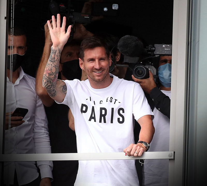 Messi, PSG, ký hợp đồng: Bạn từng nghe đến Messi và PSG đã ký kết hợp đồng? Đó là một tin vui cho những người hâm mộ bóng đá! Siêu sao người Argentina sẽ trở thành một phần của đội bóng đến từ Paris. Hãy xem hình ảnh liên quan để cảm nhận thêm sự phấn khích!
