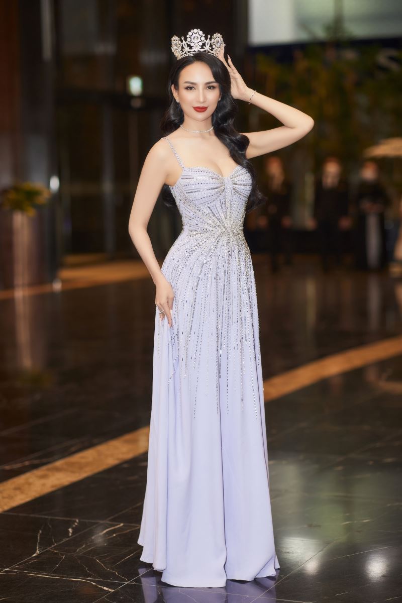 Trước thềm trao lại vương miện Hoa hậu Du lịch 2022: Ngọc Diễm vẫn xinh đẹp rạng rỡ sau 14 năm đăng quang - Ảnh 1.