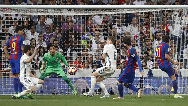 10 điều rút ra từ trận 'Kinh điển': Đừng gây sự với Messi. Chuyện cũ của Bale. Ngày buồn của các trọng tài
