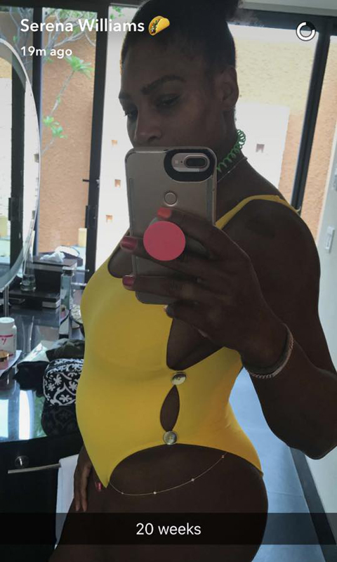 Serena Williams khoe bụng bầu trên mạng xã hội Snapchat