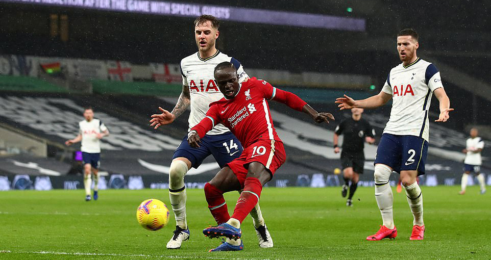 Bảng xếp hạng Ngoại hạng Anh: Tottenham 1-3 Liverpool. Kết quả bóng đá Anh