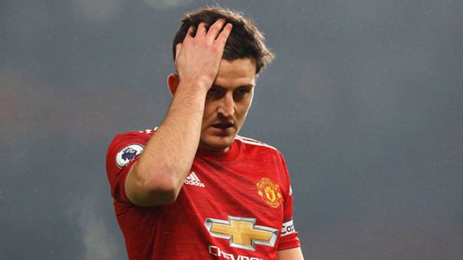 MU: Harry Maguire bị chê 'thiếu dũng cảm' trong phòng ngự