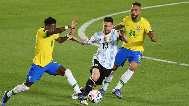 Argentina 0-0 Brazil: Messi nhạt nhòa, Argentina vẫn có vé đi World Cup