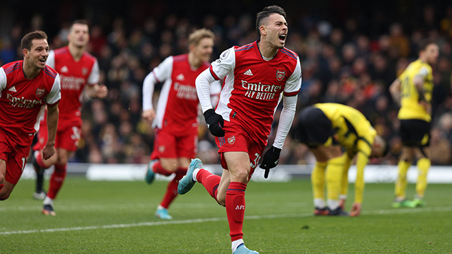 Watford 2-3 Arsenal: Nhọc nhằn trở lại Top 4