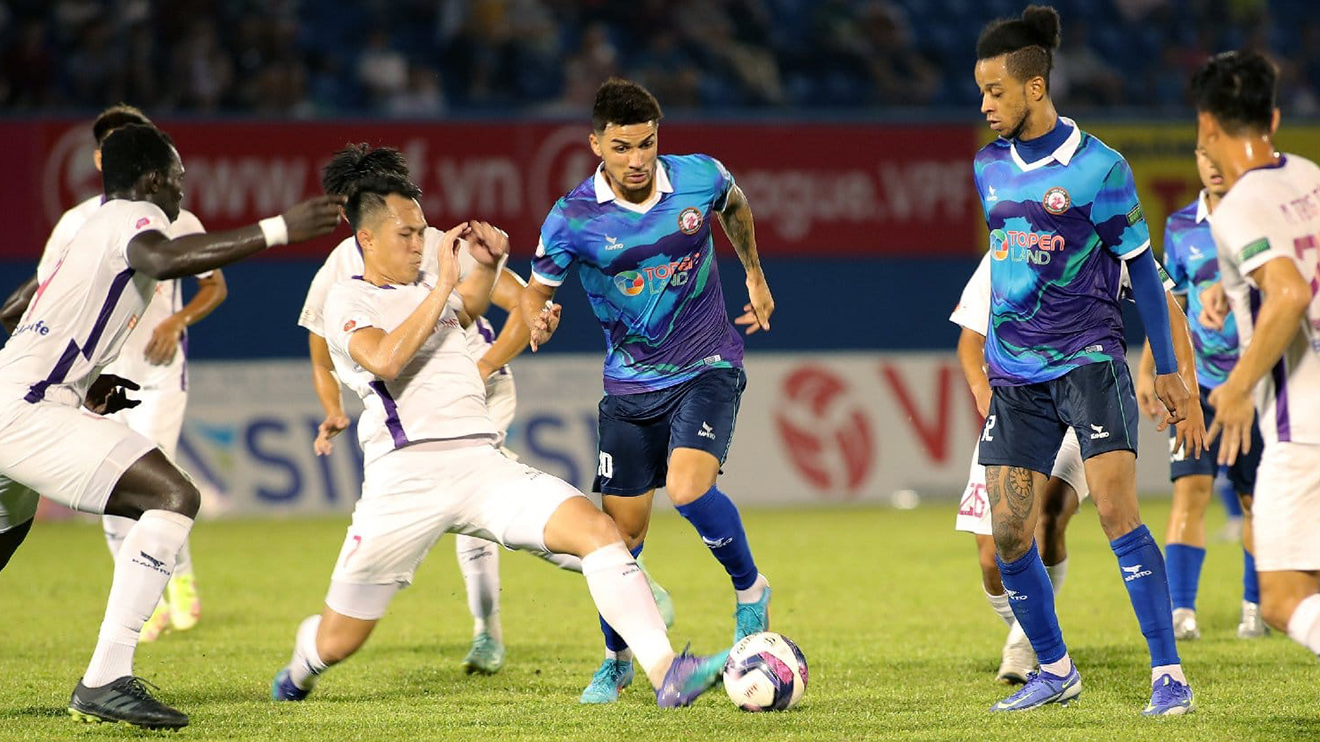 V-League vòng 10: Bình Định ngược dòng, Sài Gòn gây bất ngờ trước Hà Tĩnh
