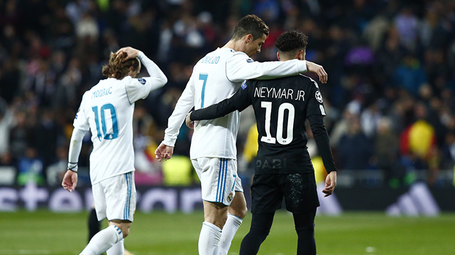 Cristiano Ronaldo khó hiểu khi Real Madrid quyết tâm chiêu mộ Neymar
