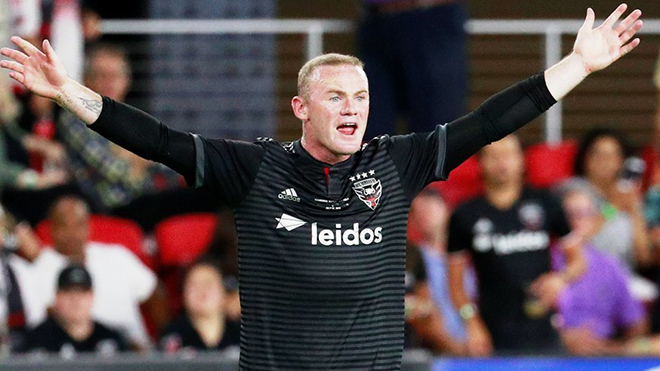 Fan M.U tiếc nuối, đòi đưa Rooney trở lại sau 'siêu phẩm' sút phạt tại MLS