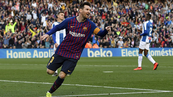 Messi đá phạt Panenka gây sốt: 'Khen ngợi Leo Messi là một cực hình'