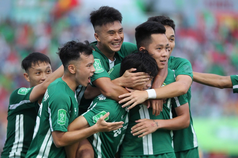 Bình Phước &quot;đổi đời&quot; với HLV Nguyễn Việt Thắng  - Ảnh 2.